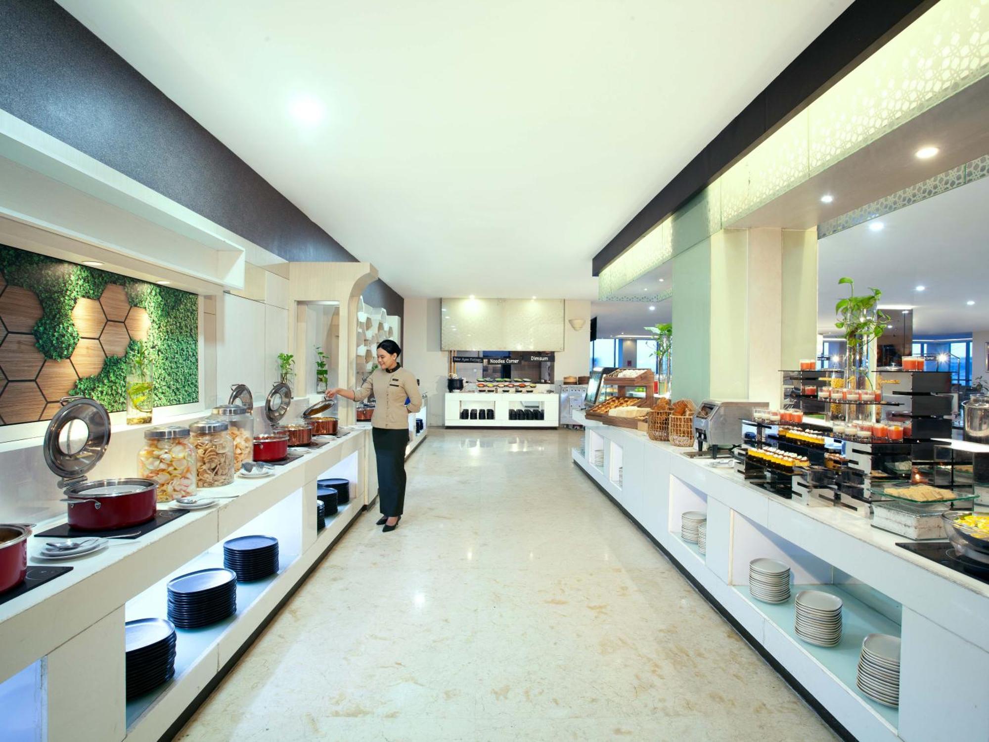 Platinum Hotel & Convention Hall Balikpapan Dış mekan fotoğraf