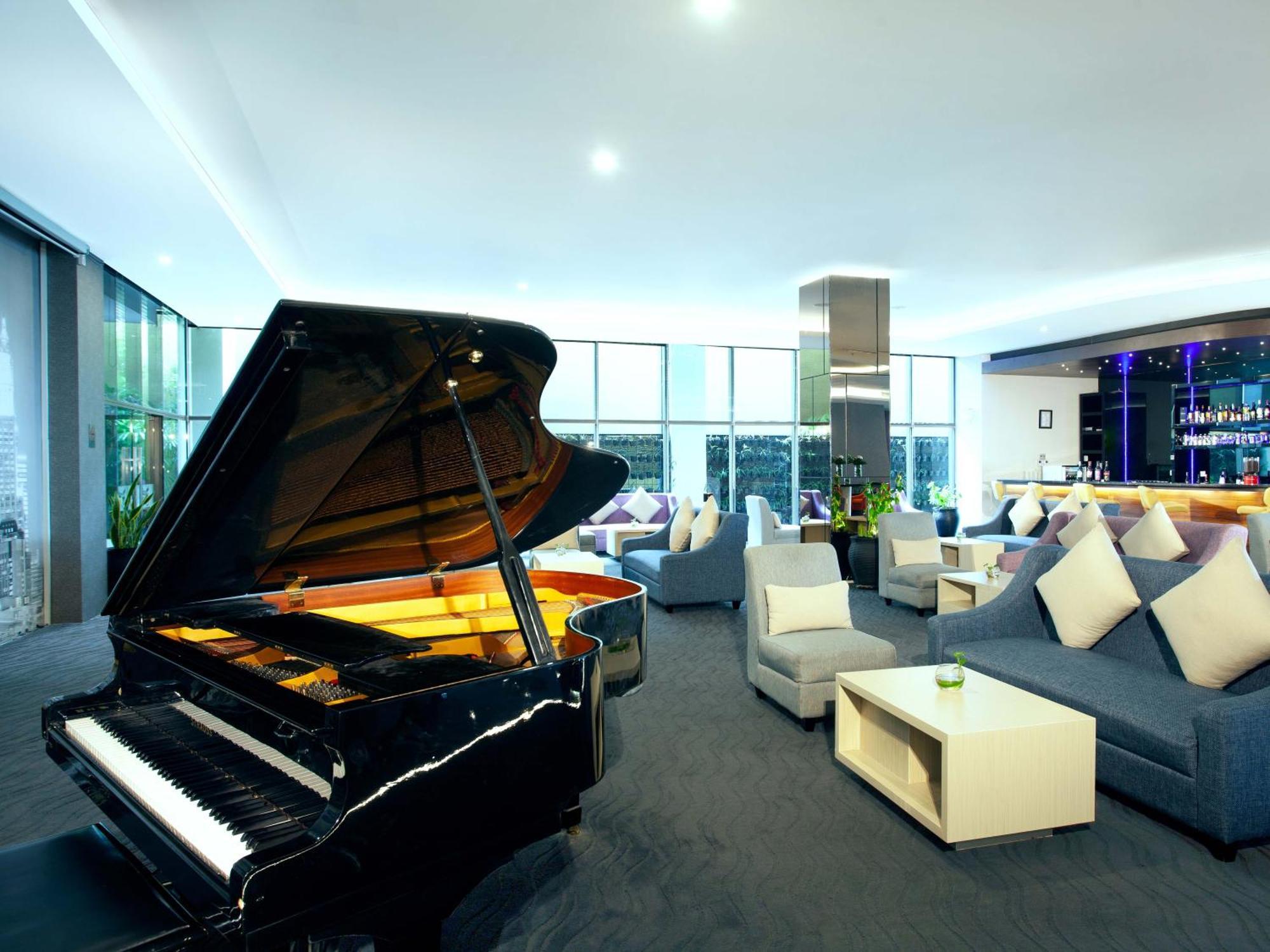 Platinum Hotel & Convention Hall Balikpapan Dış mekan fotoğraf