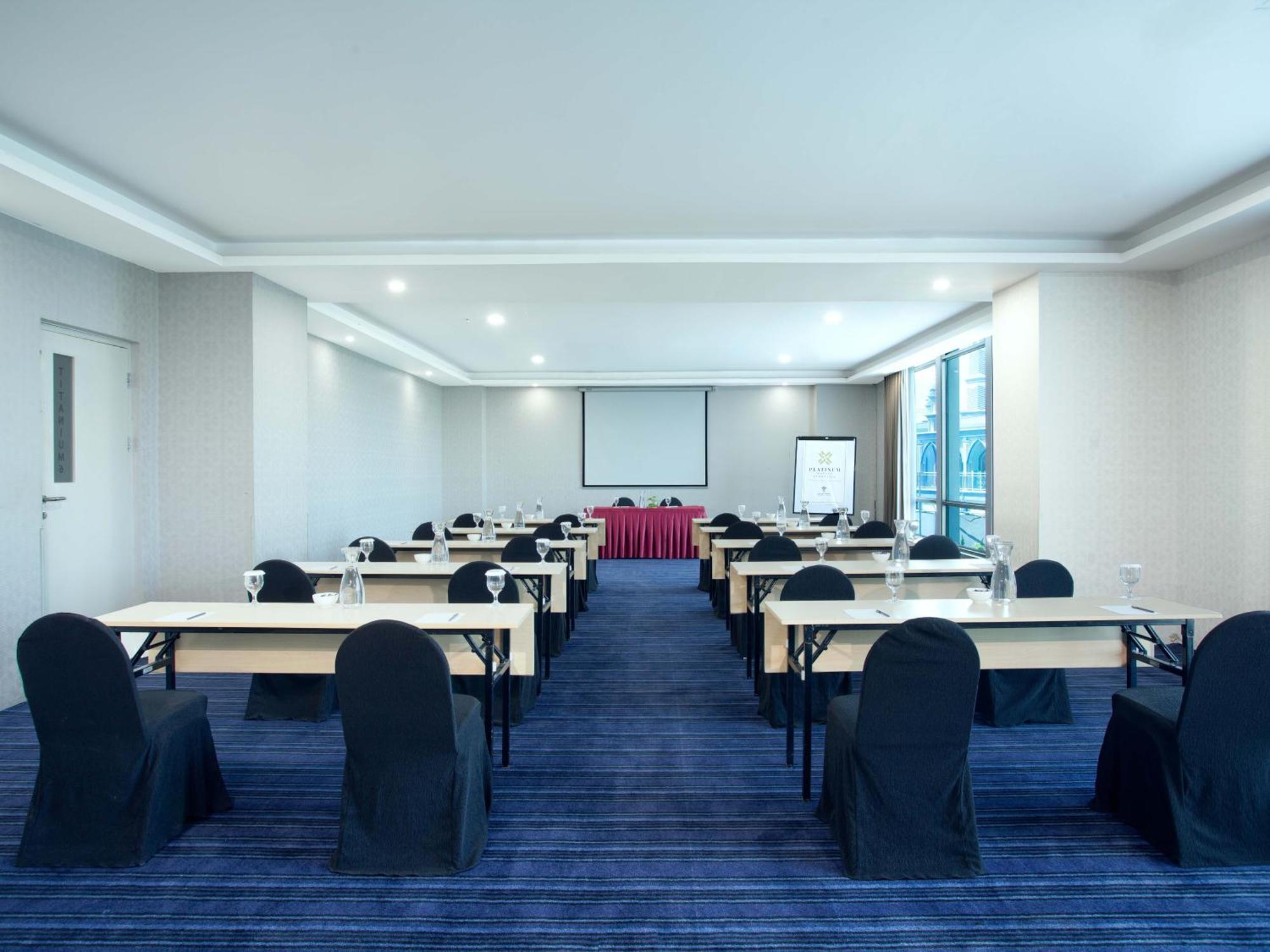 Platinum Hotel & Convention Hall Balikpapan Dış mekan fotoğraf