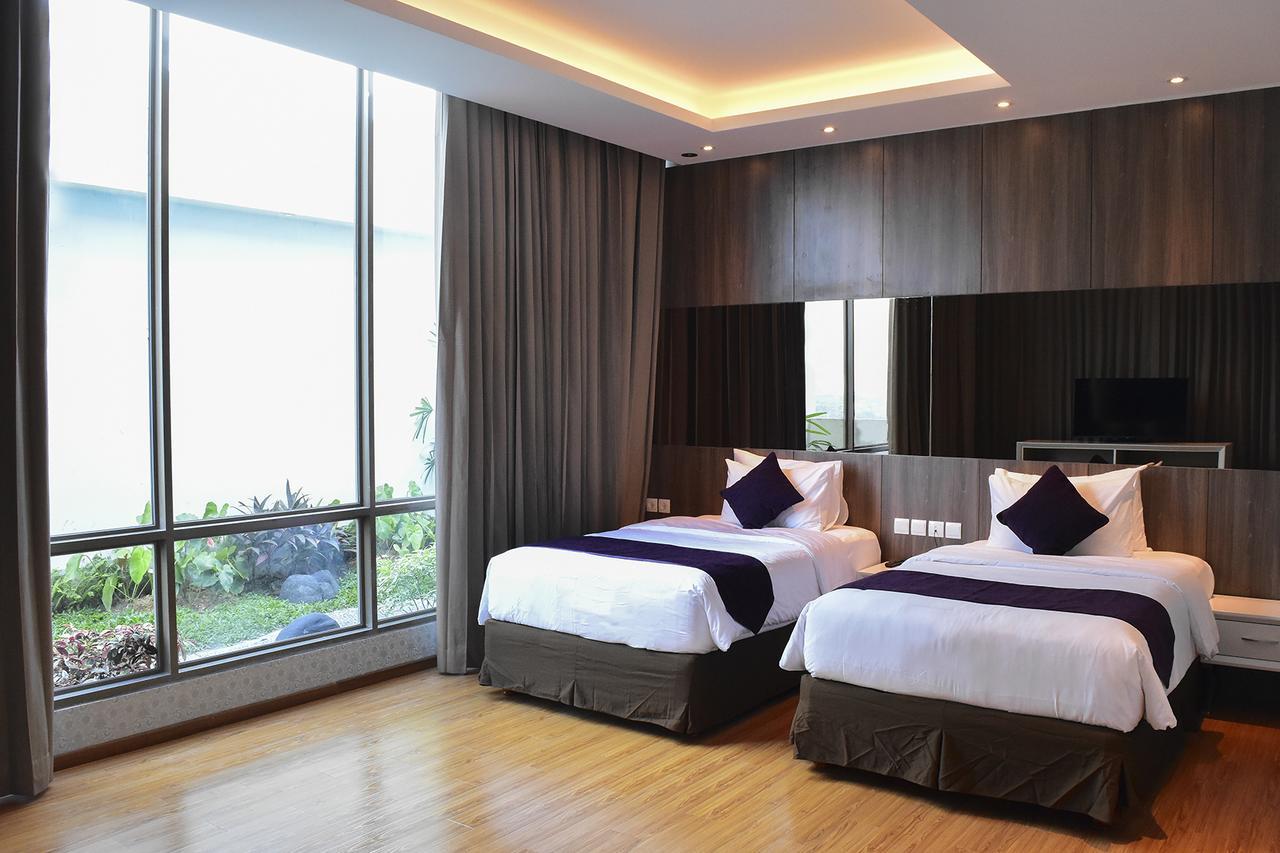Platinum Hotel & Convention Hall Balikpapan Dış mekan fotoğraf
