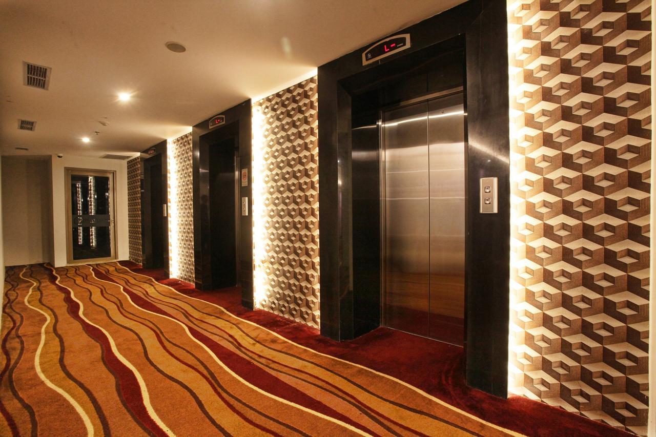 Platinum Hotel & Convention Hall Balikpapan Dış mekan fotoğraf