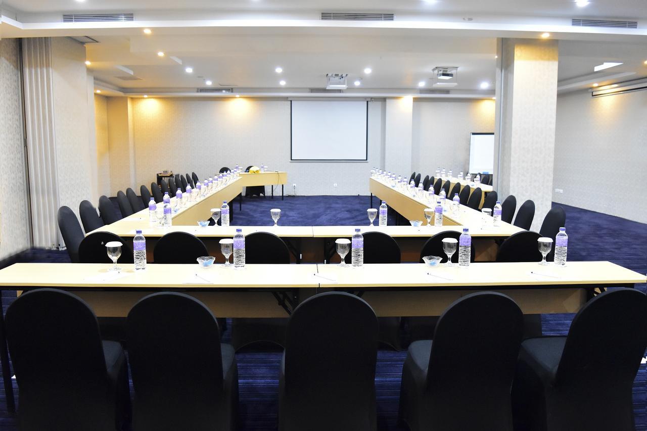 Platinum Hotel & Convention Hall Balikpapan Dış mekan fotoğraf